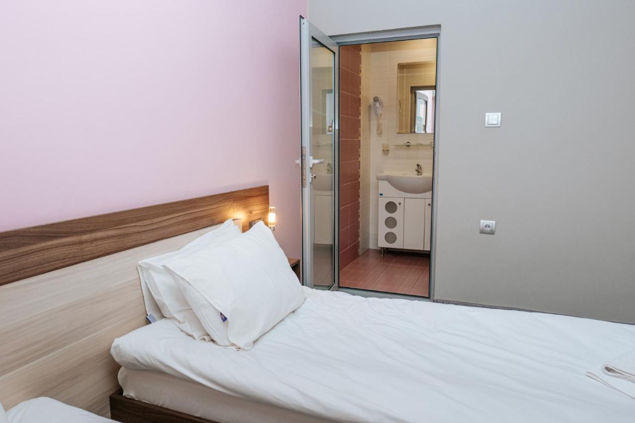 Hotel Tundzha - Renovated! Yambol Buitenkant foto